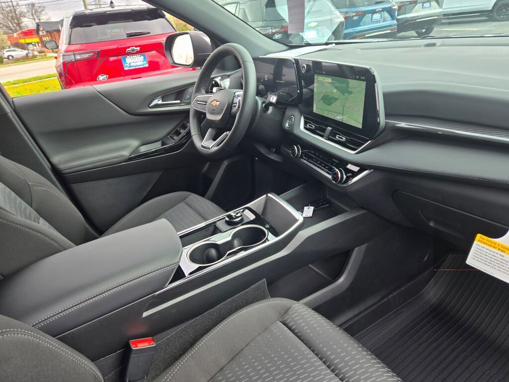 New 2026 Chevrolet Equinox LT w/ Safety and Technology Package FWD image 5