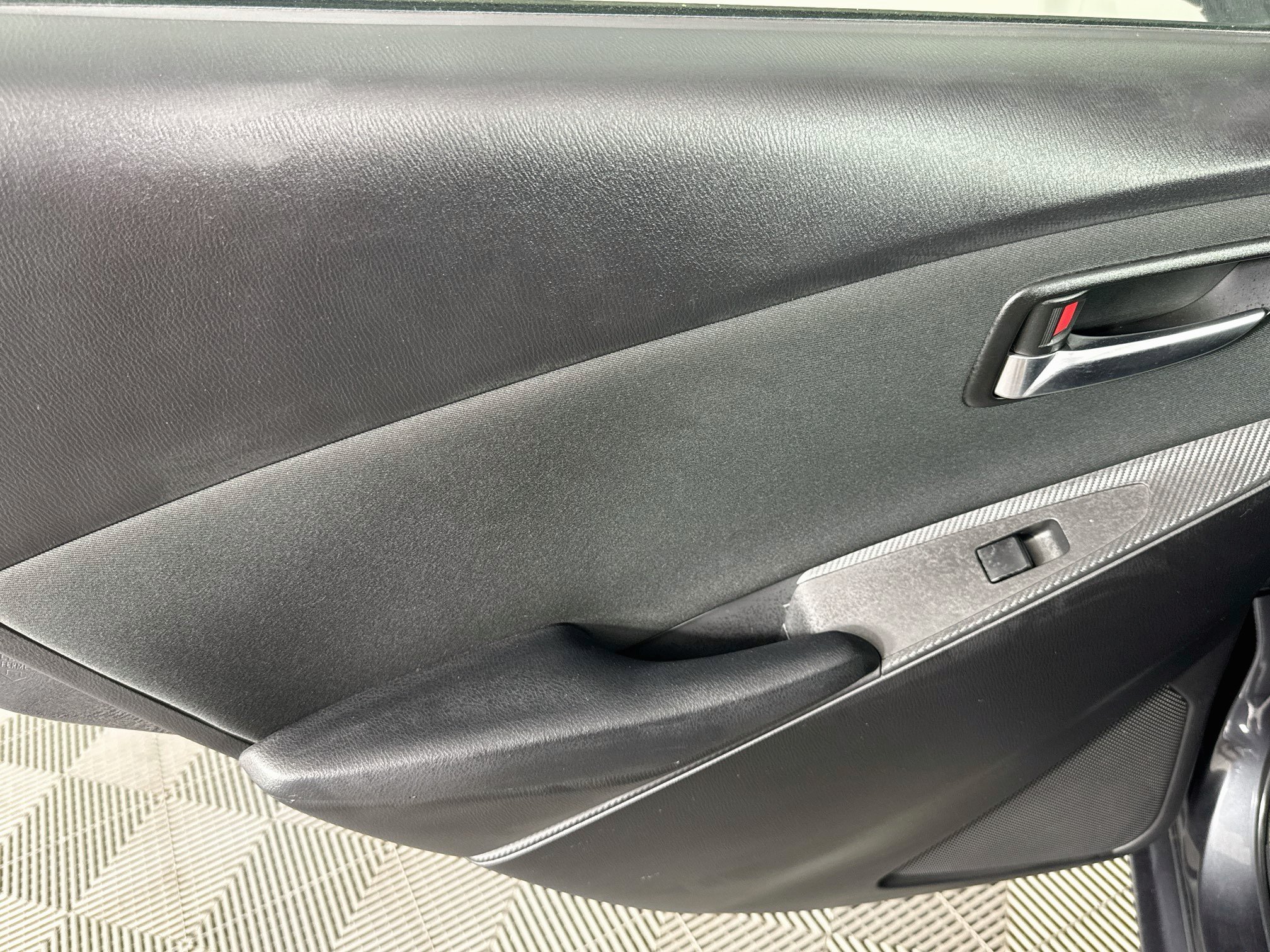 Used 2017 Toyota Yaris iA FWD image 24