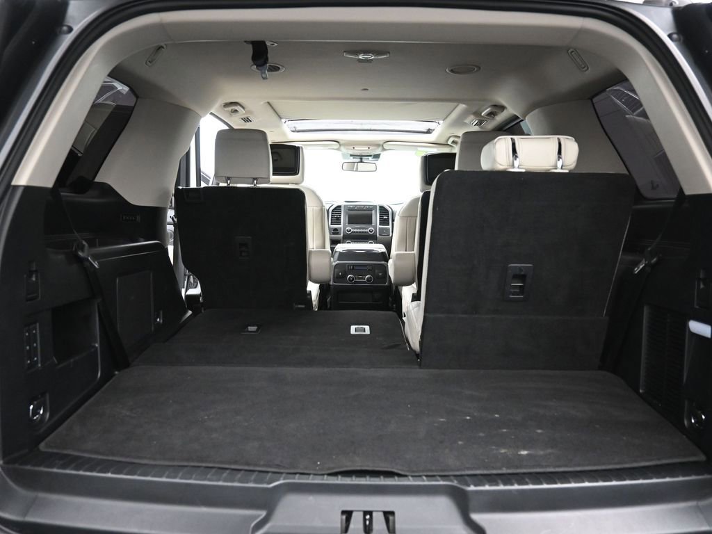 Used 2021 Ford Expedition Platinum image 10