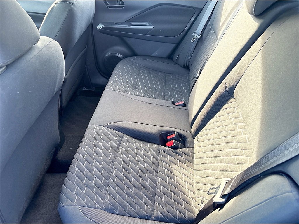 Used 2022 Nissan Kicks S image 22