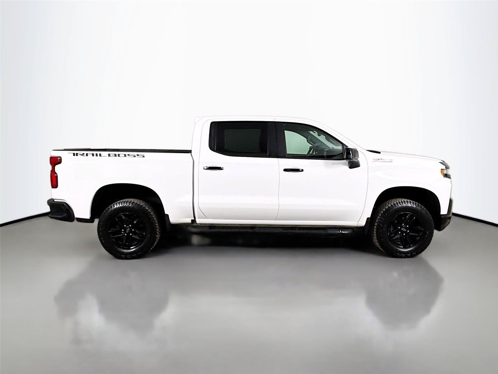 Used 2021 Chevrolet Silverado 1500 LT Trail Boss w/ Bed Protection Package AWD/4WD image 10