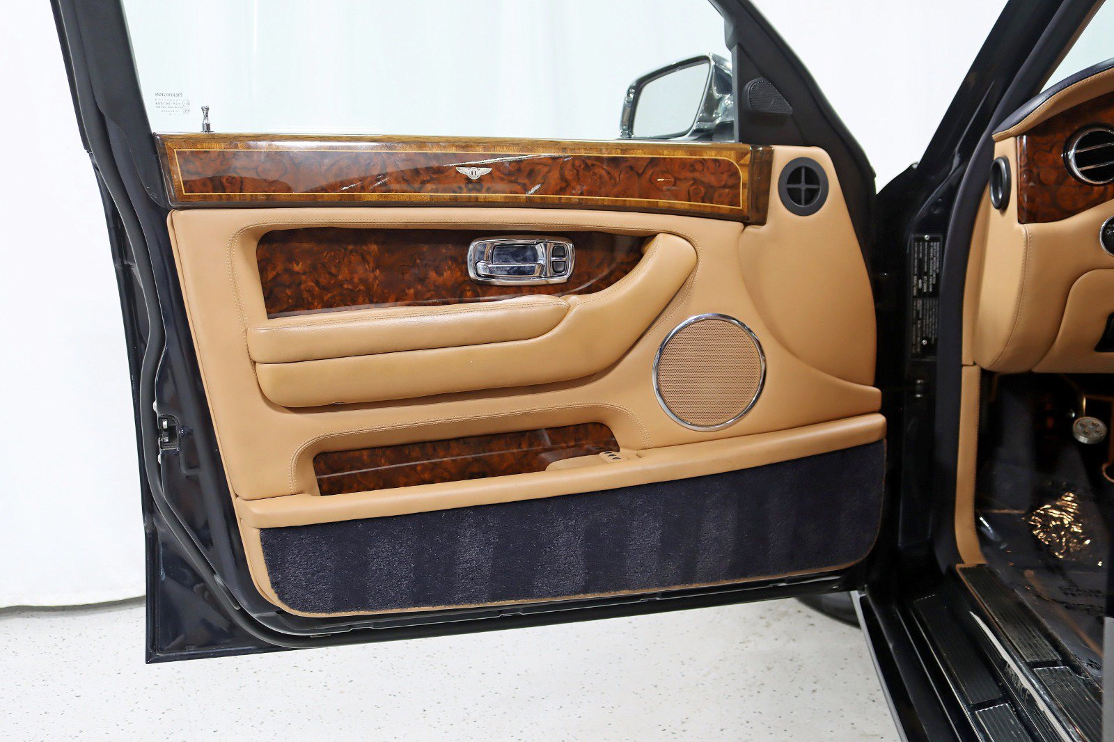 Used 2006 Bentley Arnage R RWD image 31