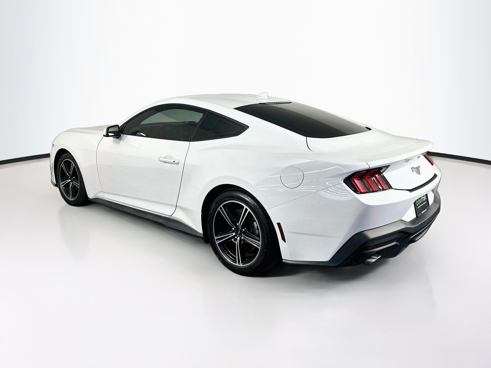 Used 2024 Ford Mustang Coupe RWD image 5