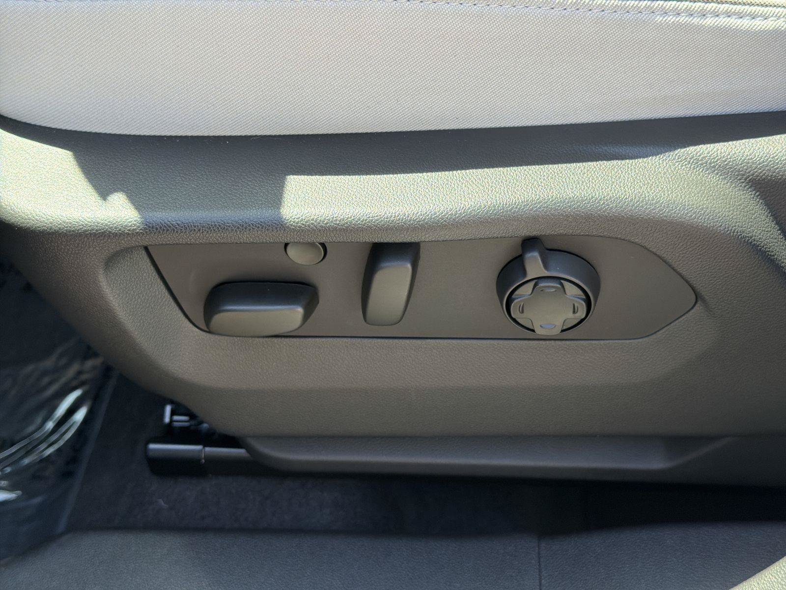 Used 2026 Buick Envision Avenir AWD/4WD image 34