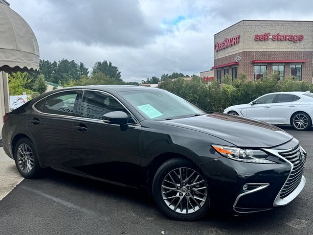Used 2018 Lexus ES 350 w/ Navigation System Package FWD image 2