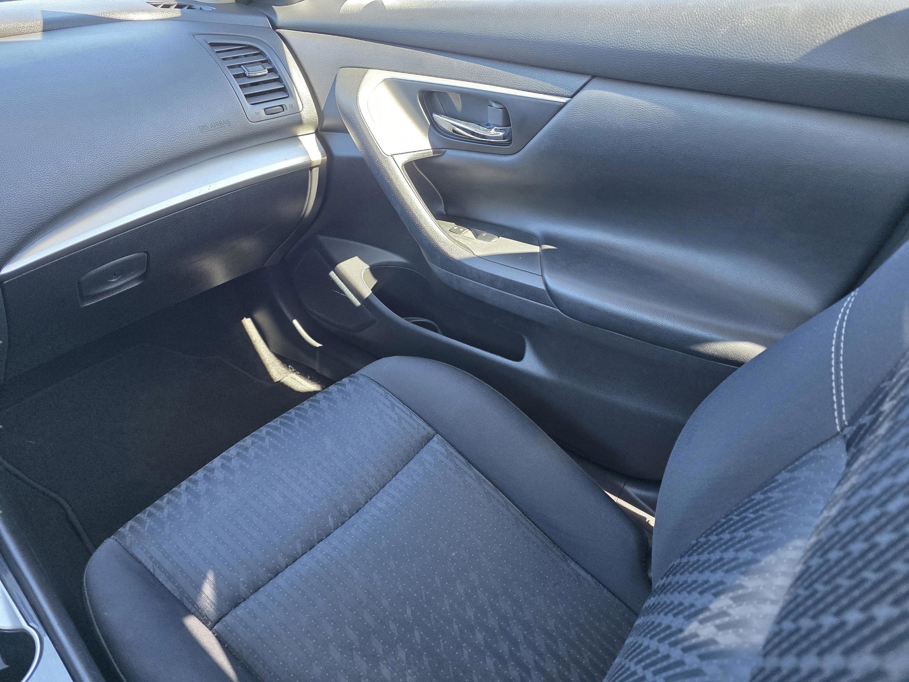 Used 2018 Nissan Altima 2.5 SV image 21