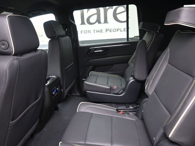 New 2025 Chevrolet Suburban Premier image 10