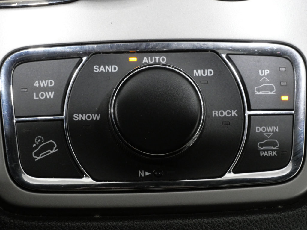 Used 2019 Jeep Grand Cherokee High Altitude AWD/4WD image 22