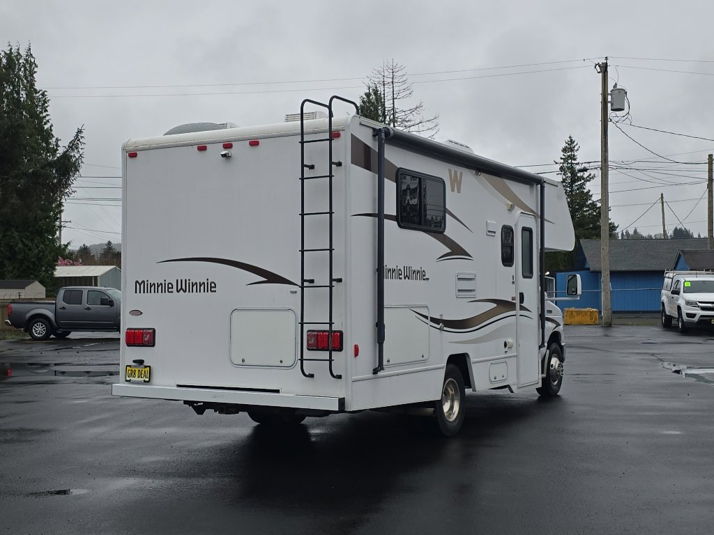 Used 2014 Ford E-350 and Econoline 350 Super Duty RWD image 5