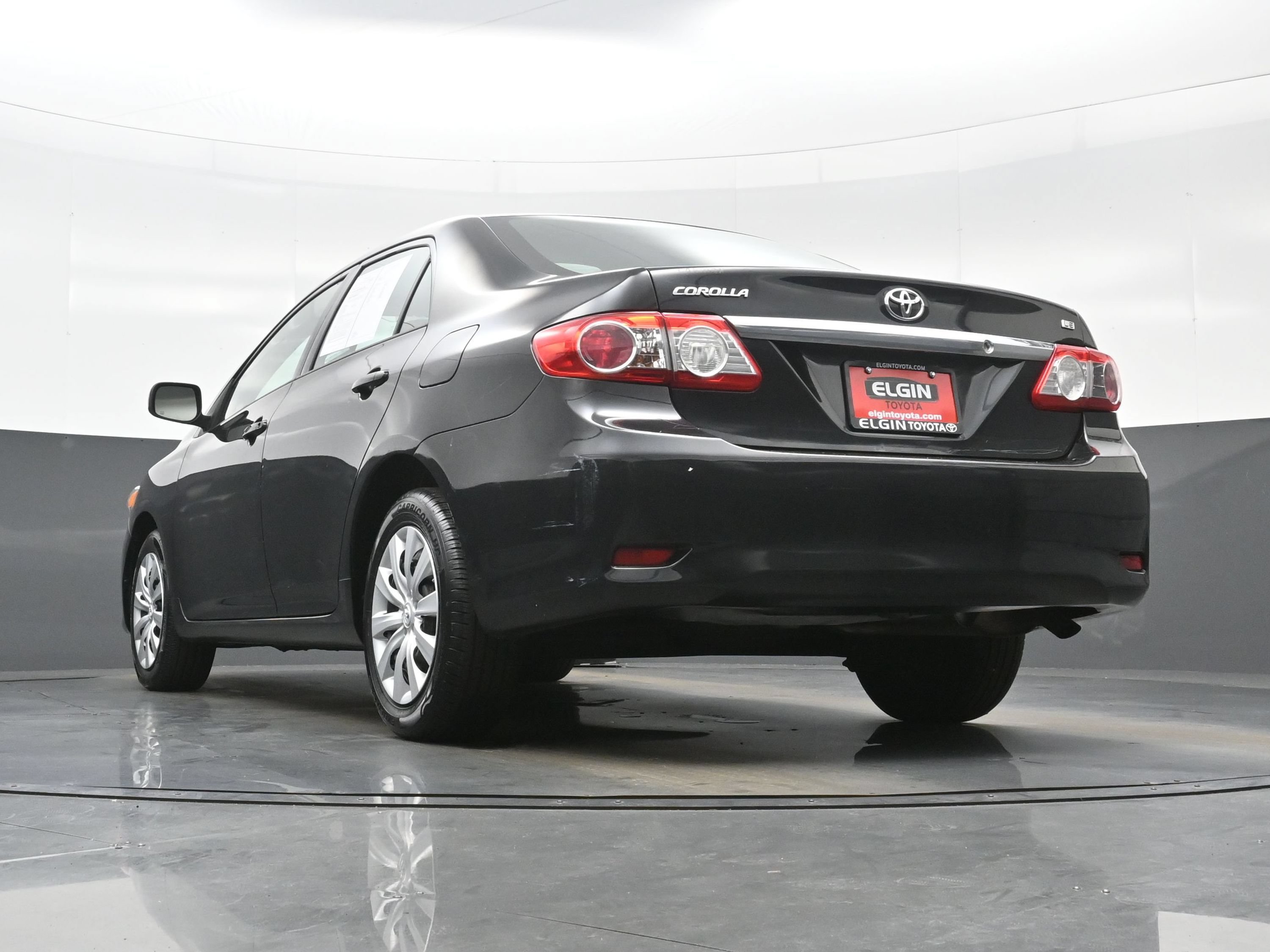 Used 2012 Toyota Corolla LE FWD image 25