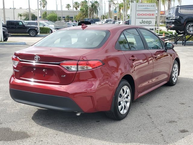 Used 2025 Toyota Corolla LE image 7