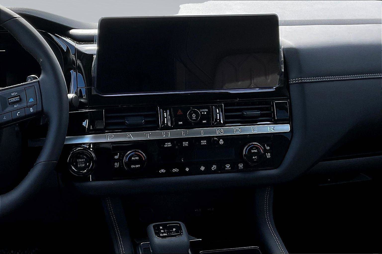 New 2026 Nissan Pathfinder Platinum image 8