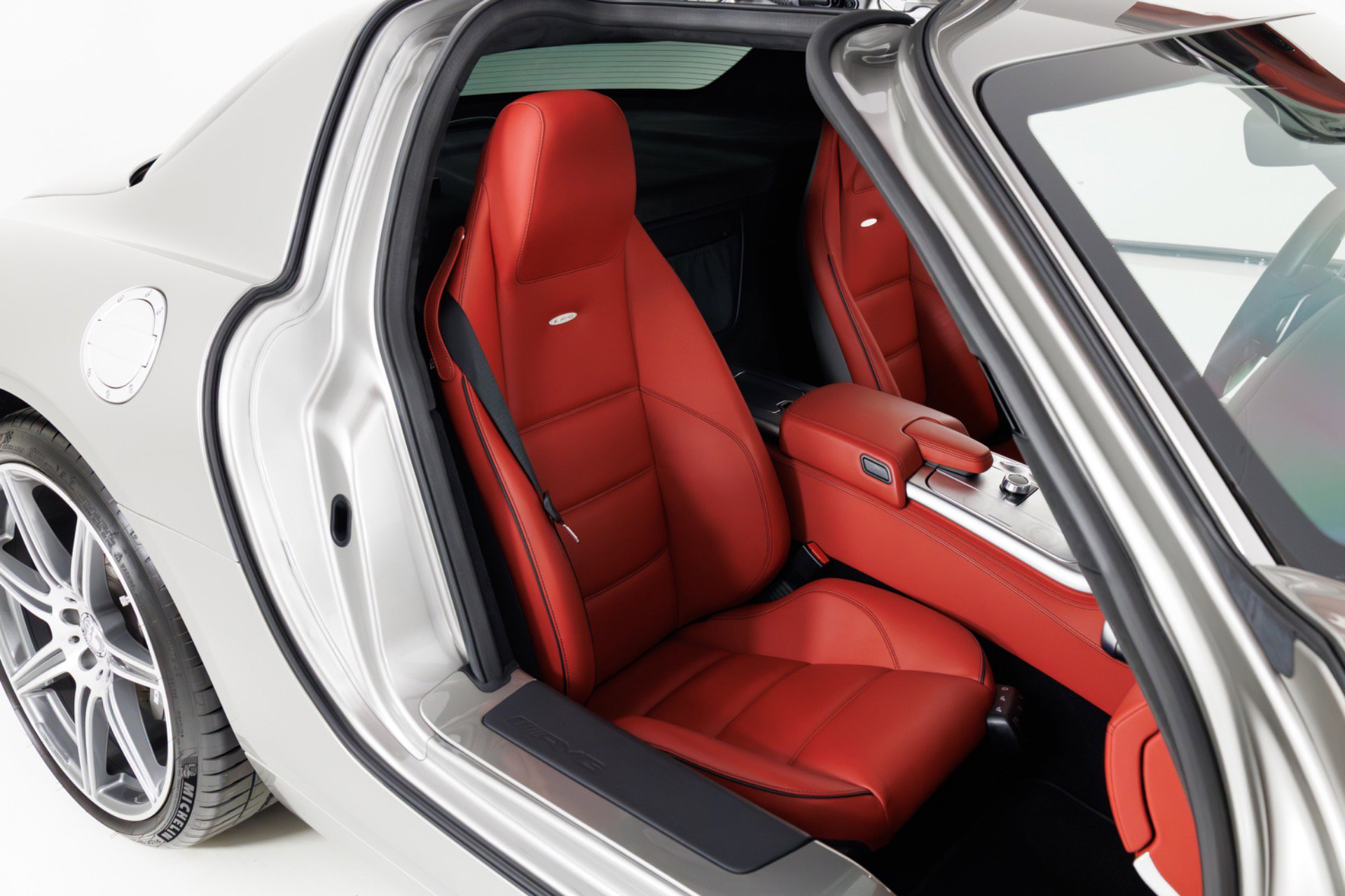 Used 2011 Mercedes-Benz SLS AMG Coupe image 40