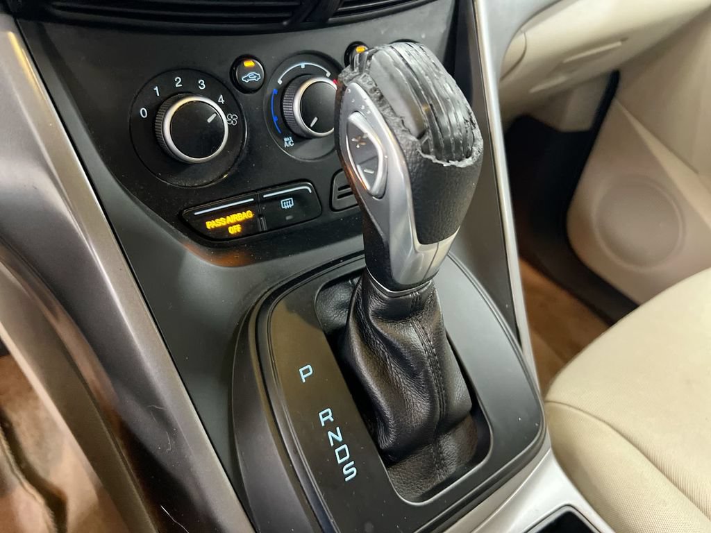 Used 2015 Ford Escape SE FWD image 17