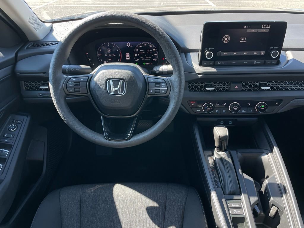 Certified 2025 Honda Accord SE image 11