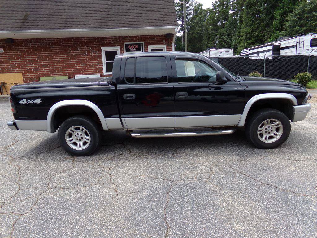 Used 2004 Dodge Dakota SLT w/ Deluxe Convenience Group AWD/4WD image 8