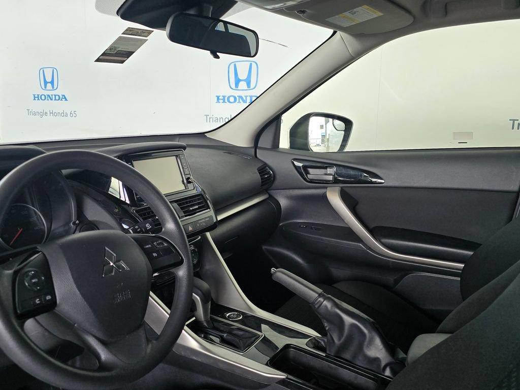 Used 2025 Mitsubishi Eclipse Cross ES AWD/4WD image 9