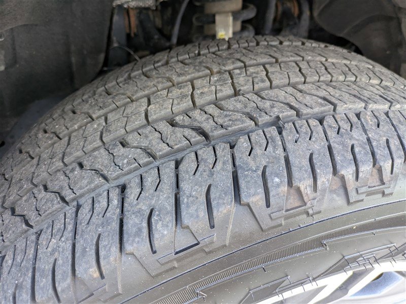 Used 2022 Chevrolet Colorado LT w/ LT Convenience Package image 11