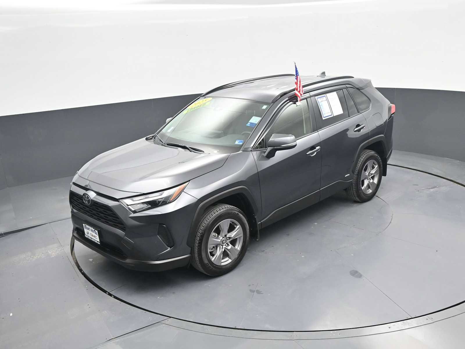 Used 2025 Toyota RAV4 XLE AWD/4WD image 28