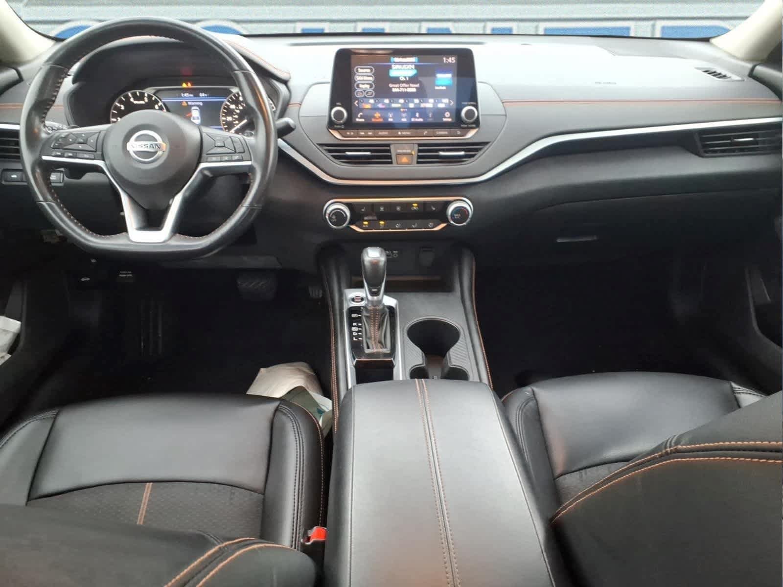 Used 2022 Nissan Altima 2.5 SR w/ Midnight Edition Package FWD image 15