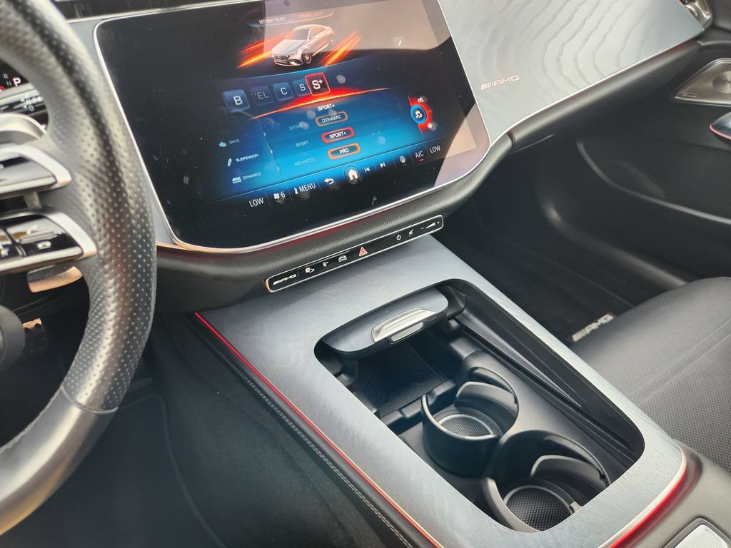 Certified 2025 Mercedes-Benz E 53 AMG e 4MATIC Sedan image 33