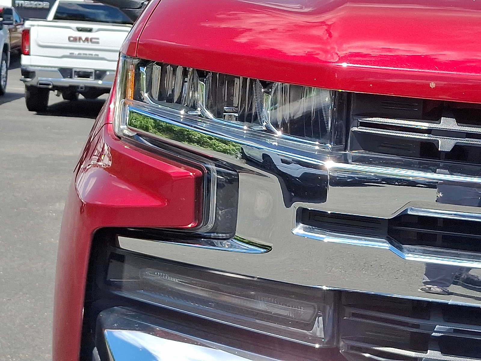 Used 2019 Chevrolet Silverado 1500 LT w/ All-Star Edition AWD/4WD image 9