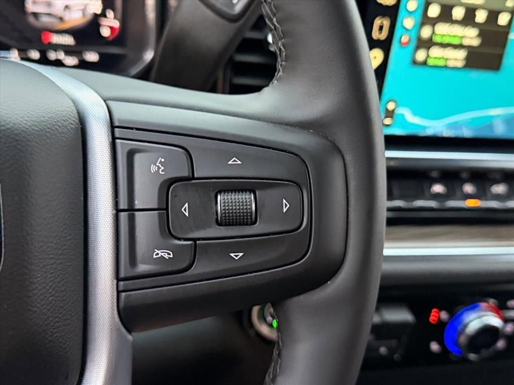 Used 2025 GMC Sierra 1500 Elevation image 17