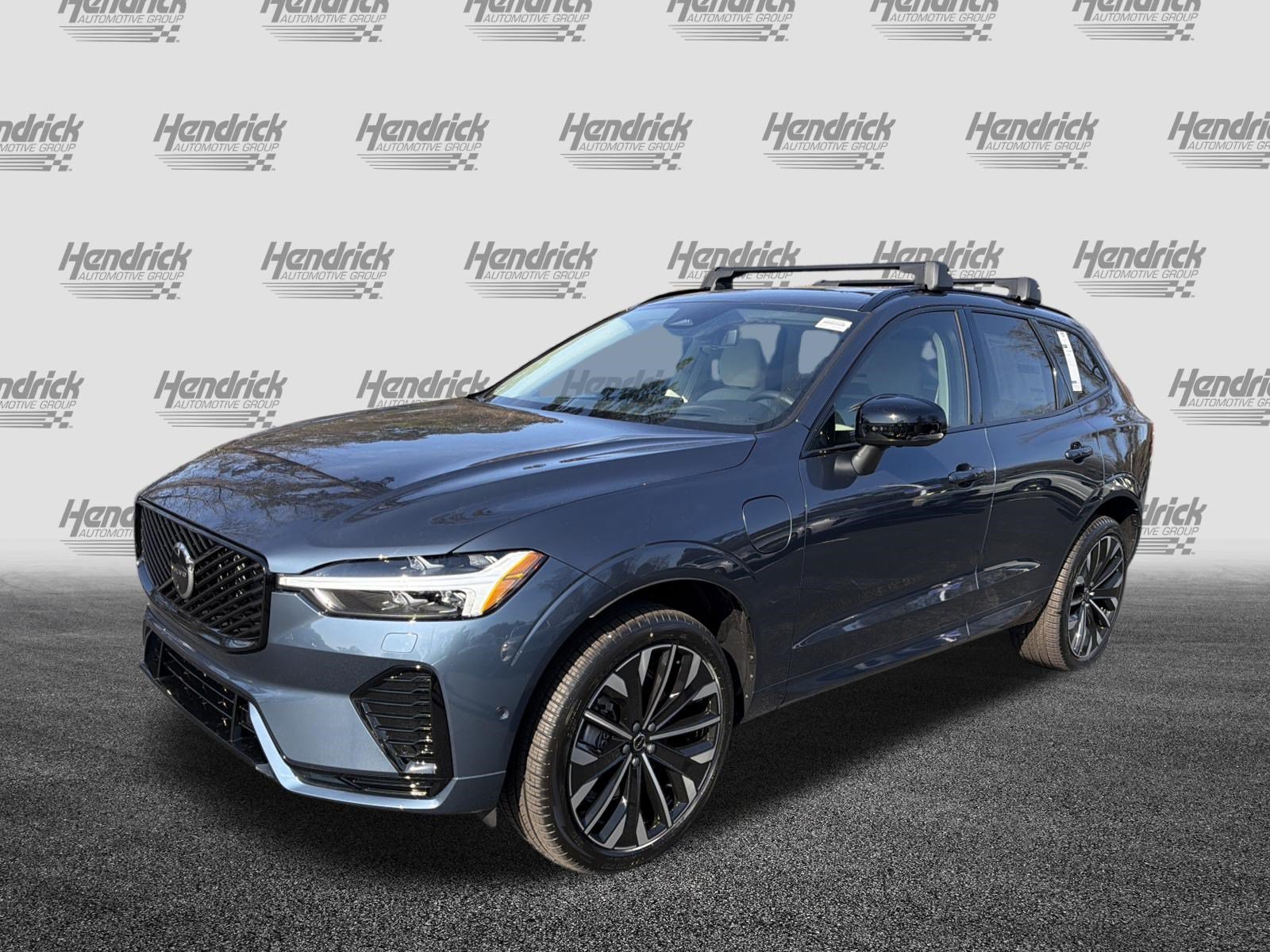 Used 2026 Volvo XC60 T8 Ultra w/ Protection Package Premier AWD/4WD image 5