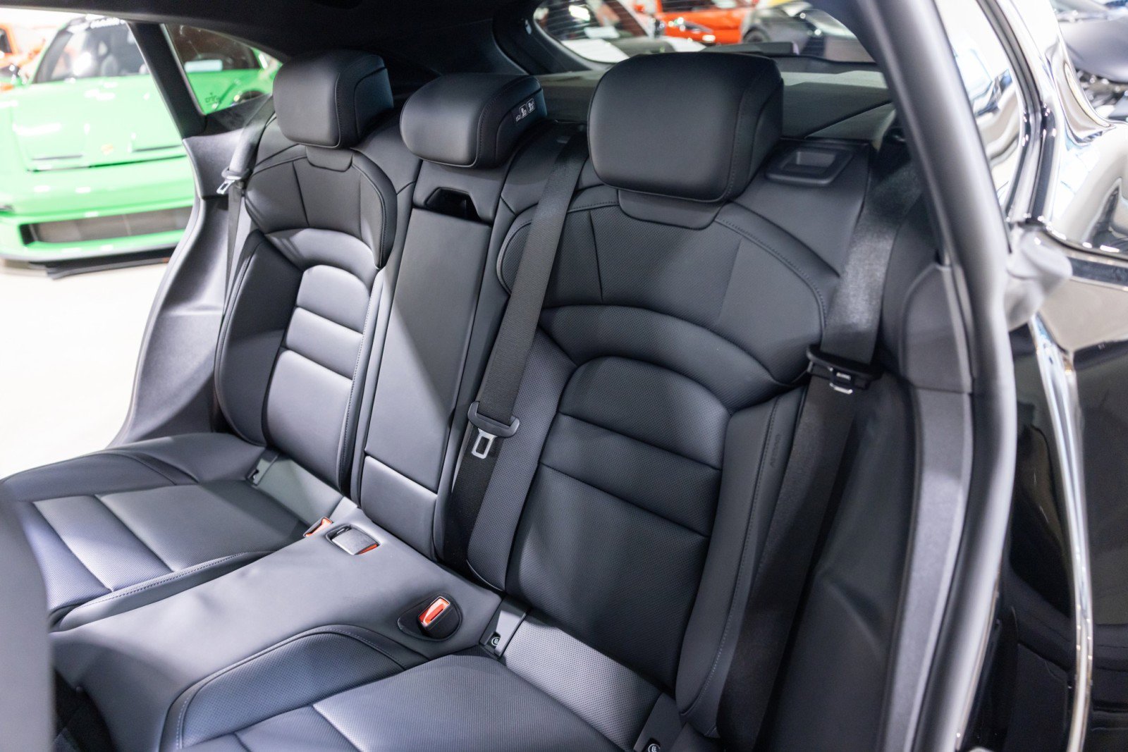 Used 2024 Porsche Taycan 4S image 35