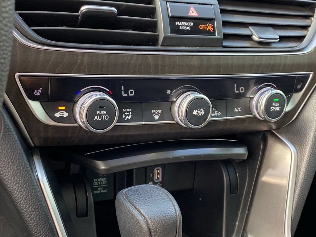 Used 2018 Honda Accord EX image 11