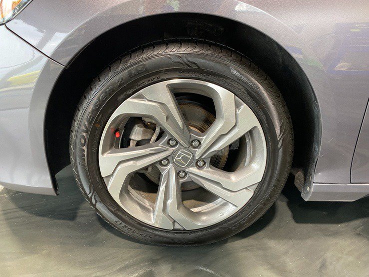 Used 2019 Honda Accord EX-L image 9