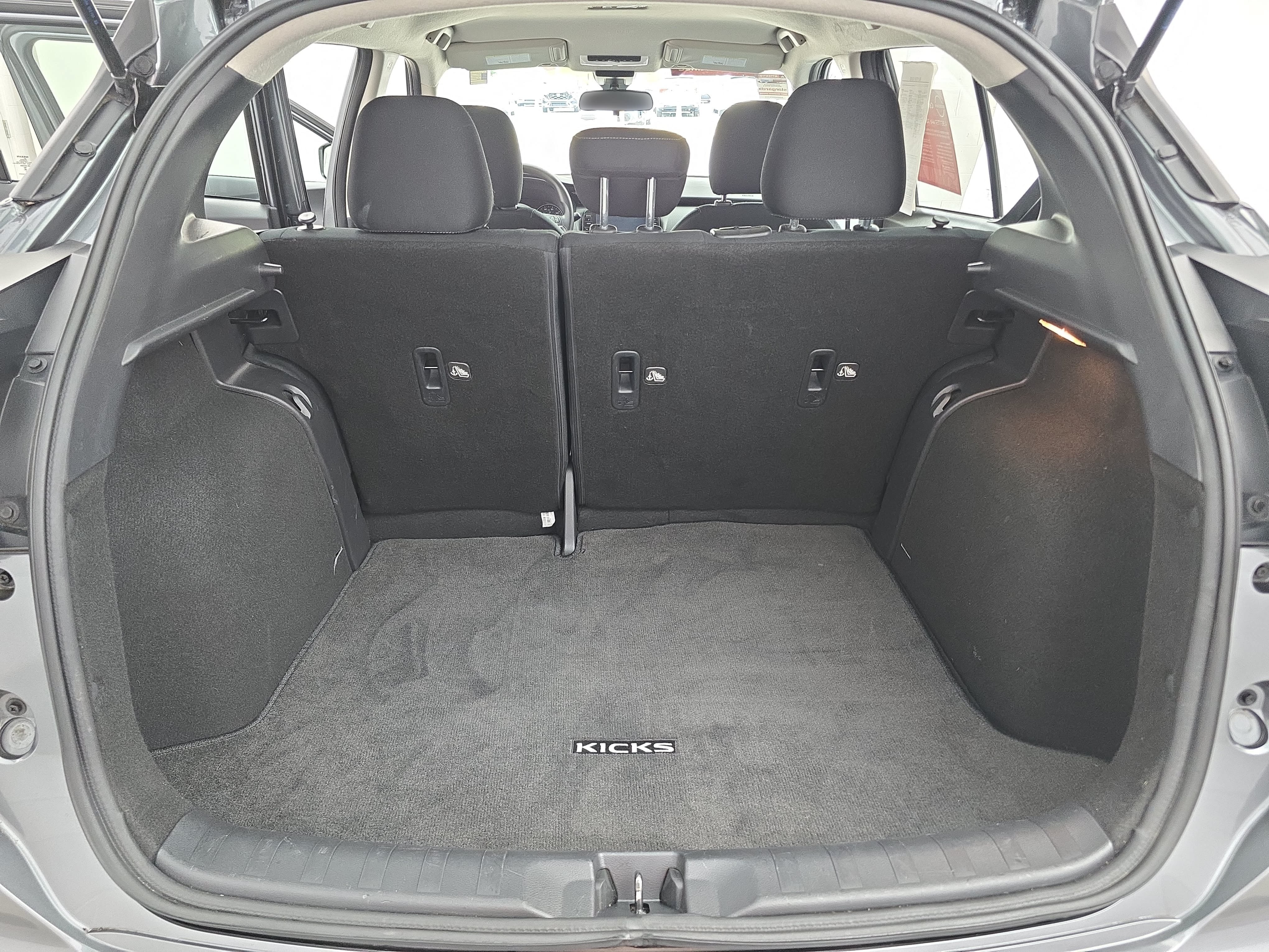 Certified 2023 Nissan Kicks SV FWD image 12