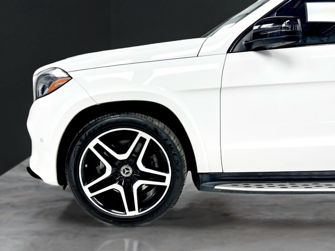 Used 2018 Mercedes-Benz GLS 550 4MATIC w/ Driver Assistance Package image 45