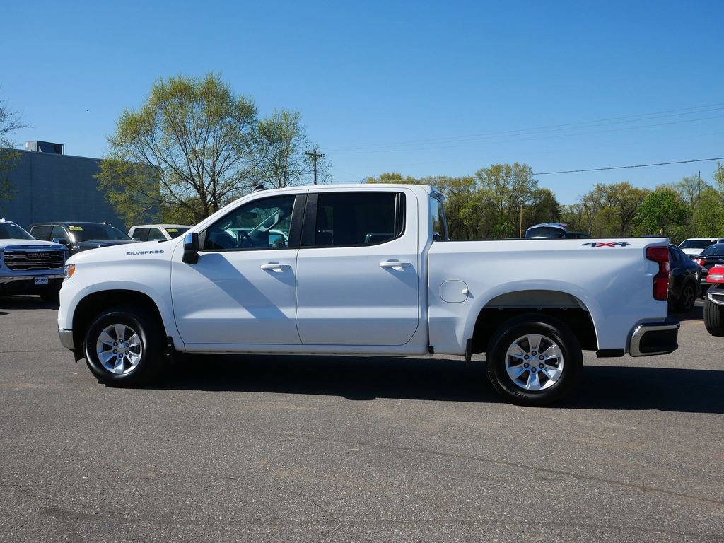 Used 2023 Chevrolet Silverado 1500 LT AWD/4WD image 6
