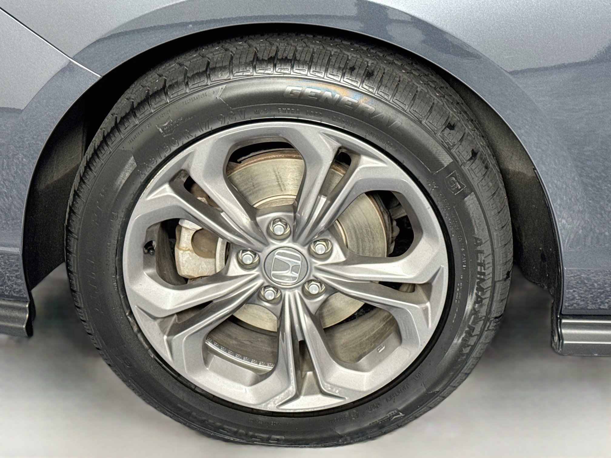 Certified 2024 Honda Accord EX image 30
