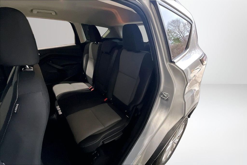 Used 2017 Ford Escape SE w/ Equipment Group 201A FWD image 22