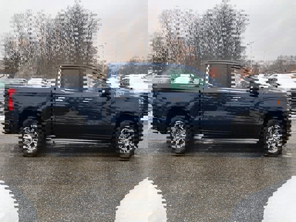 Used 2020 Chevrolet Silverado 1500 High Country w/ Technology Package image 8