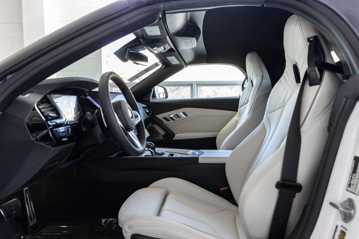 New 2026 BMW Z4 sDrive30i w/ Premium Package RWD image 14