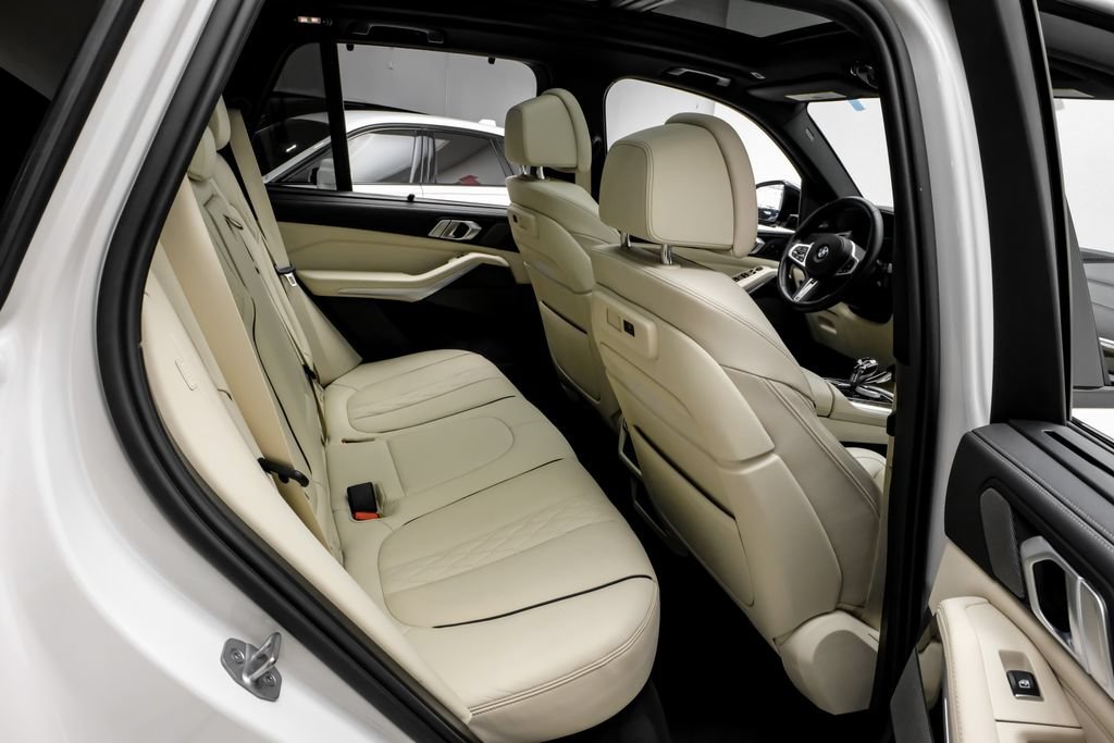 Used 2023 BMW X5 M50i w/ Executive Package AWD/4WD image 34