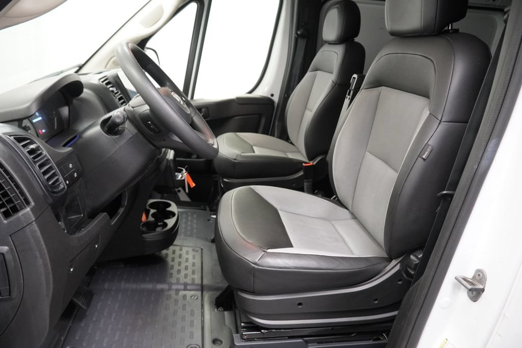 Used 2025 RAM ProMaster 2500 w/ Convenience Group FWD image 16