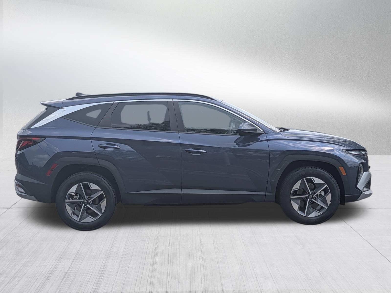 Used 2025 Hyundai Tucson SEL AWD/4WD image 8