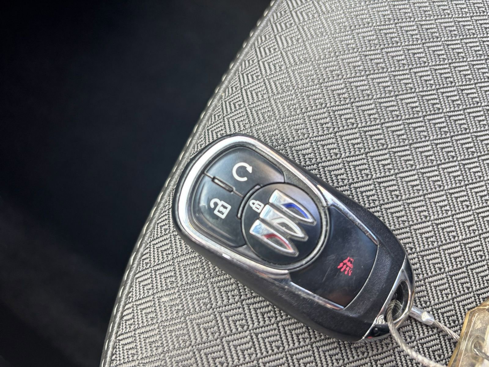 Used 2025 Buick Encore GX Preferred FWD image 23