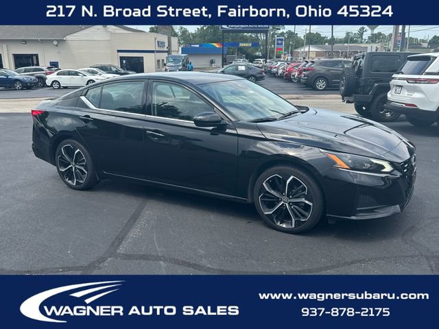 Used 2023 Nissan Altima 2.5 SR