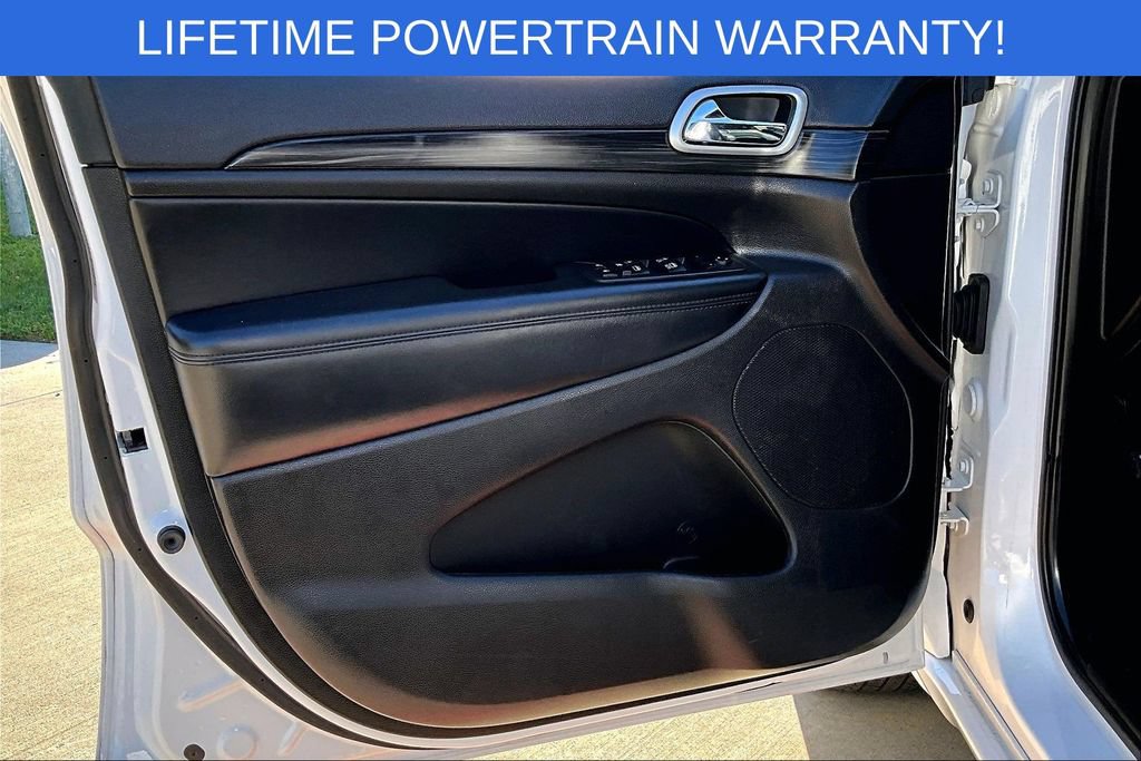 Used 2019 Jeep Grand Cherokee Altitude RWD image 24