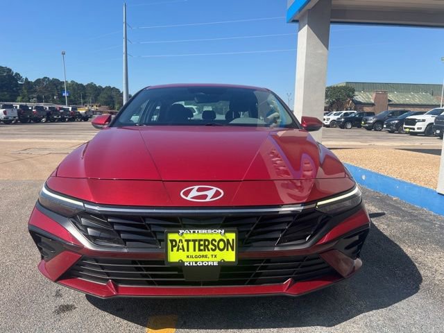 Used 2025 Hyundai Elantra SEL FWD image 5