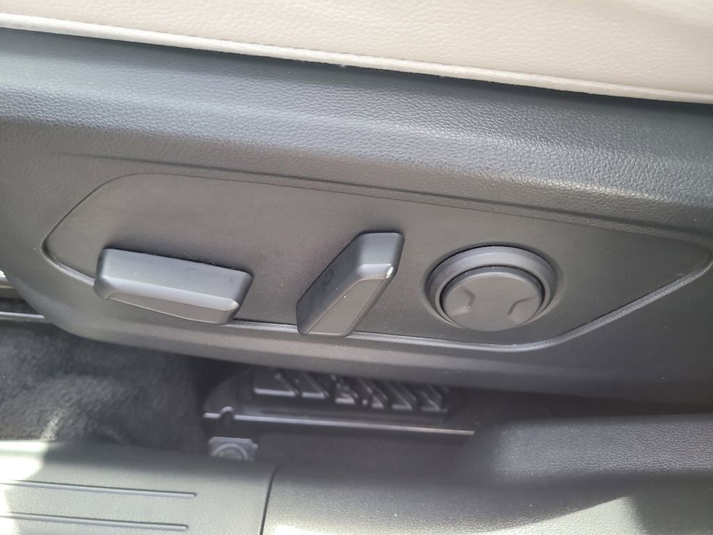 Used 2023 Hyundai Tucson Limited image 18