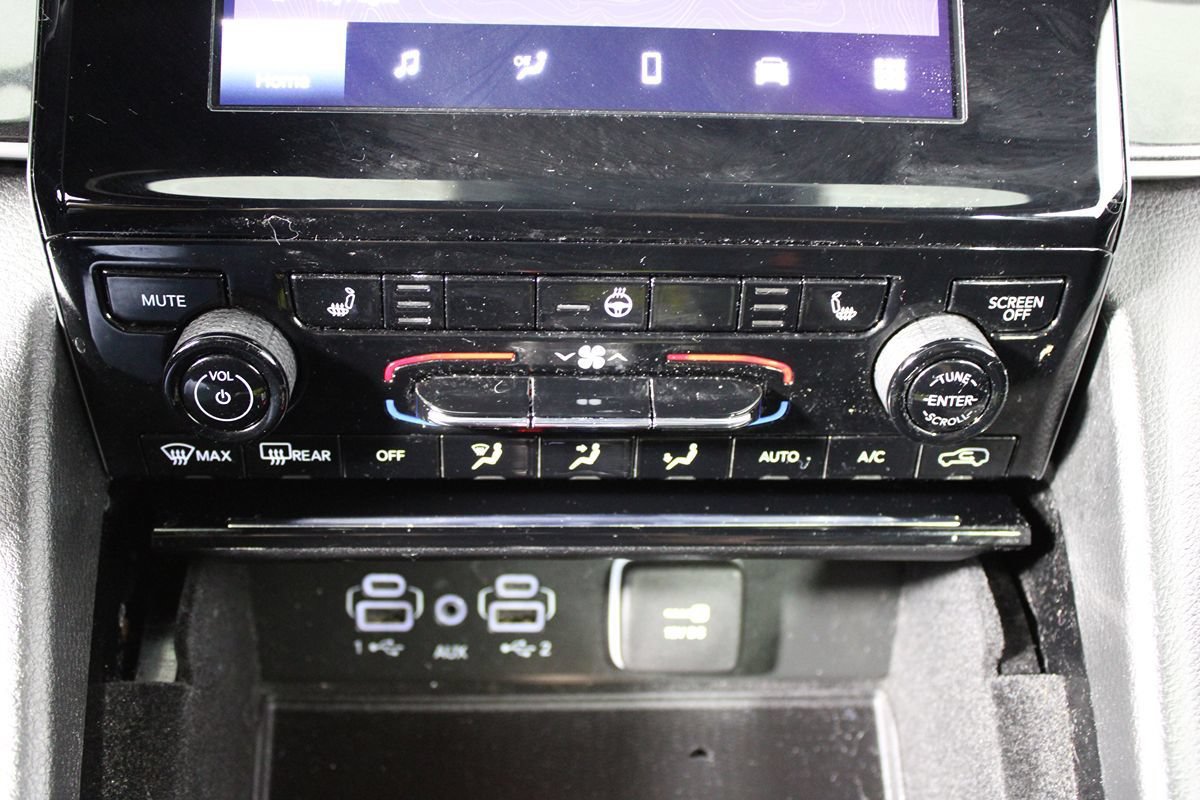 Used 2022 Jeep Grand Cherokee Altitude RWD image 24