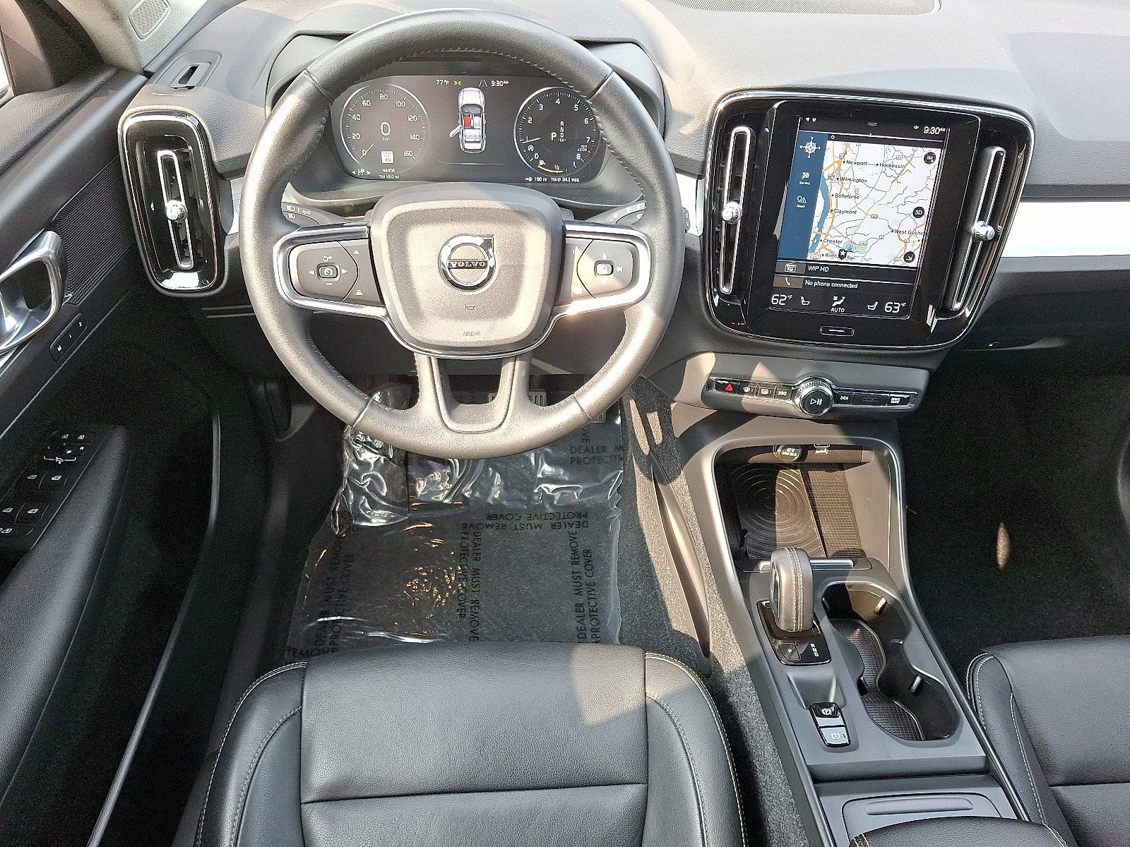 Used 2019 Volvo XC40 T5 Momentum image 12