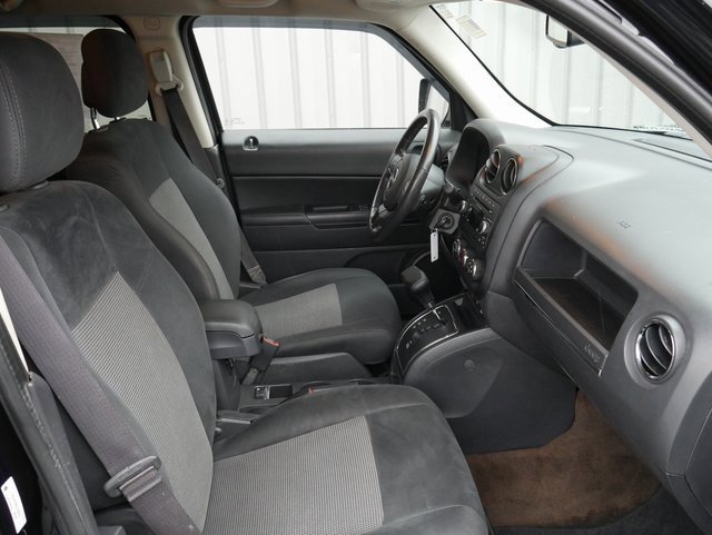 Used 2014 Jeep Patriot Latitude image 22