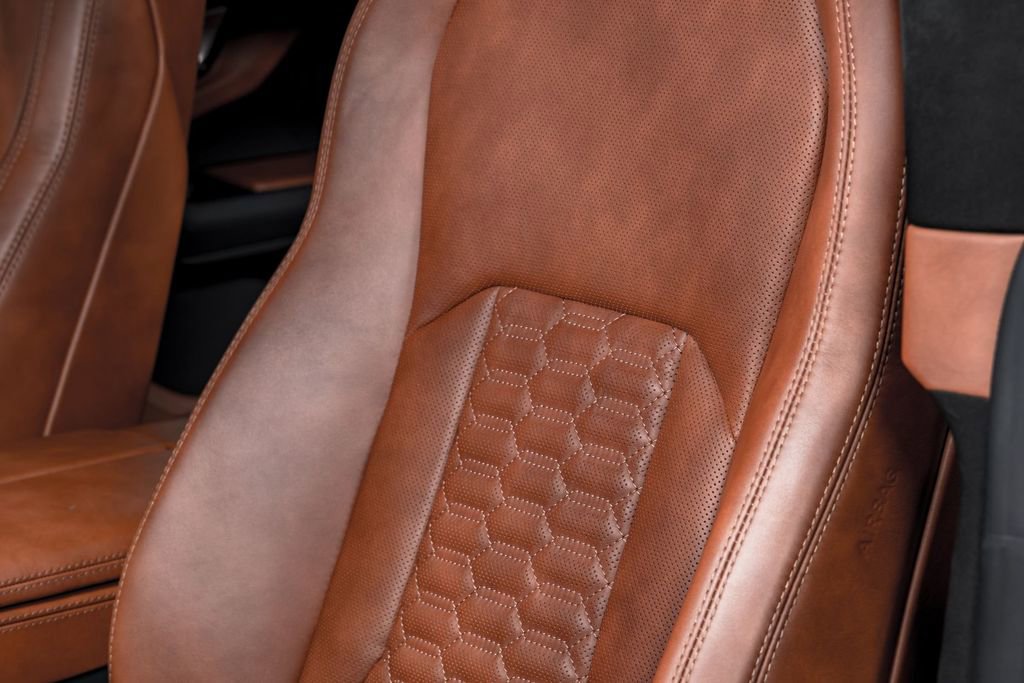 Used 2022 Lamborghini Urus image 21